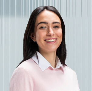 Professor Sarah Chen, CPA - Financial Accounting Expert